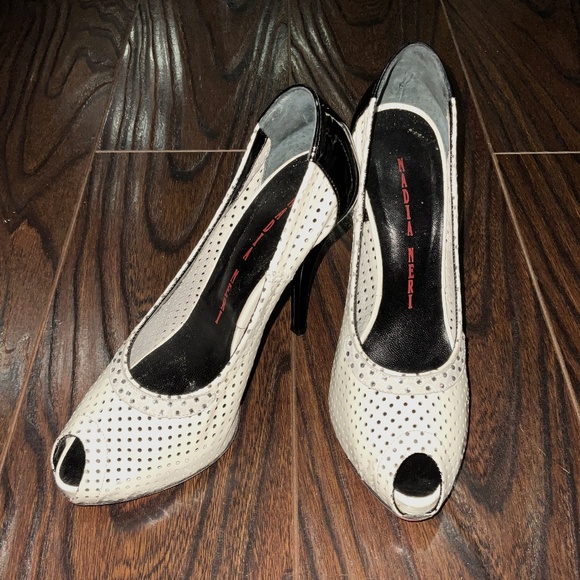 Nadia Nert Open Toe Heels Size 37 - Picture 1 of 5